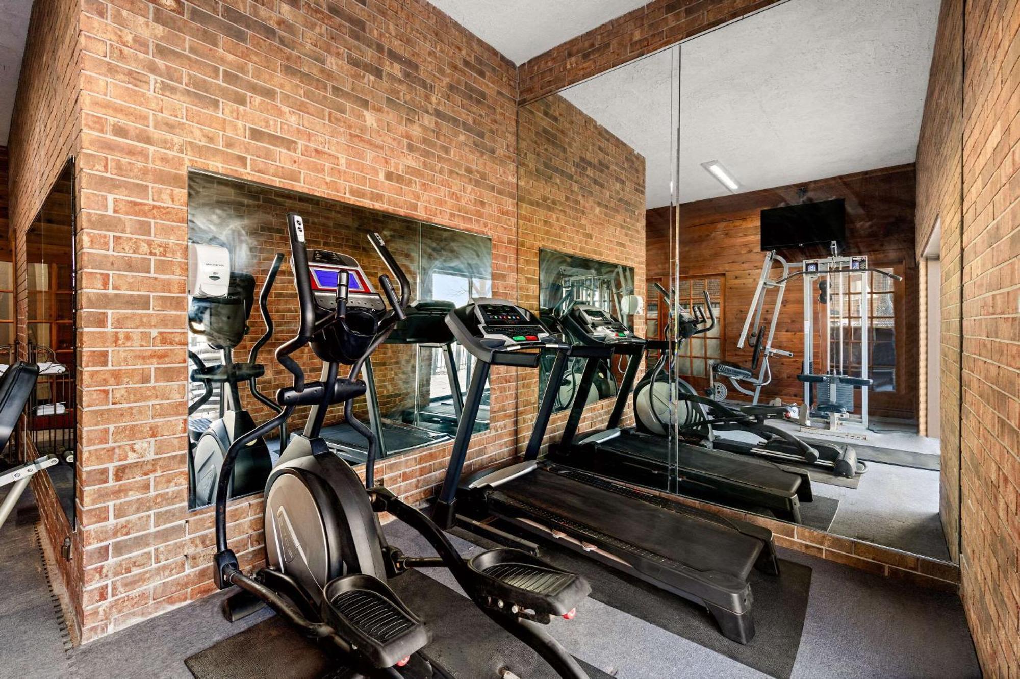 Suburban Studios Kansas City Airport North Platte City Extérieur photo